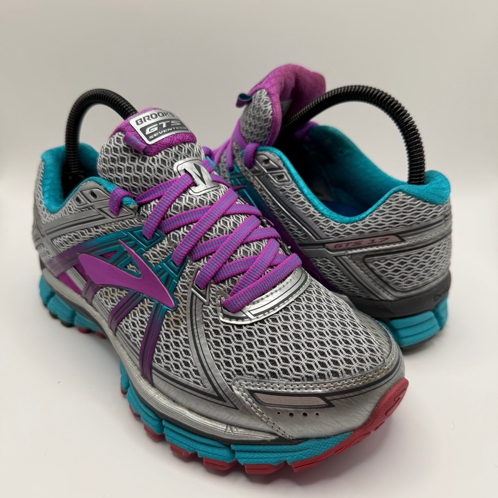 Brooks Adrenaline GTS 17 Women's Size 7 2E EX Wide Running Shoes Silver Purple - Picture 2 of 16